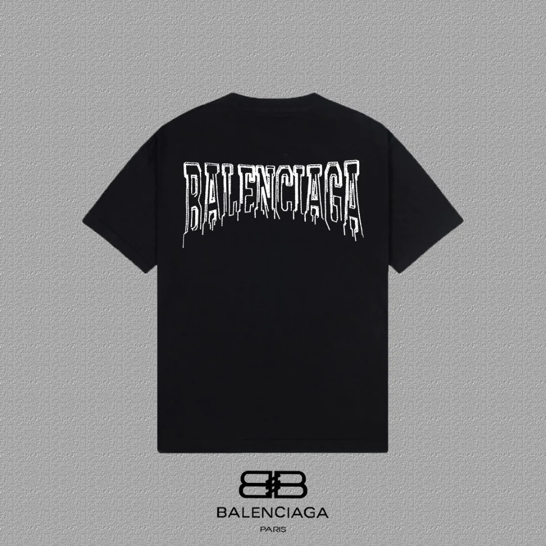 P80✨🔥 [BALENCIAGA] Paris lettering printed short-sleeved T-shirt. Custom-woven and dyed 26-count double yarn 300 grams of heavy fabric. Zero color difference in thread. Perfect details. Differentiate from the current version. Welcome to compare. Same Style for men and women. Must-sell model in the picture above. Color: White Black Size: 1 2 3 4